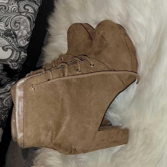 Booties - Picture 2 of 4